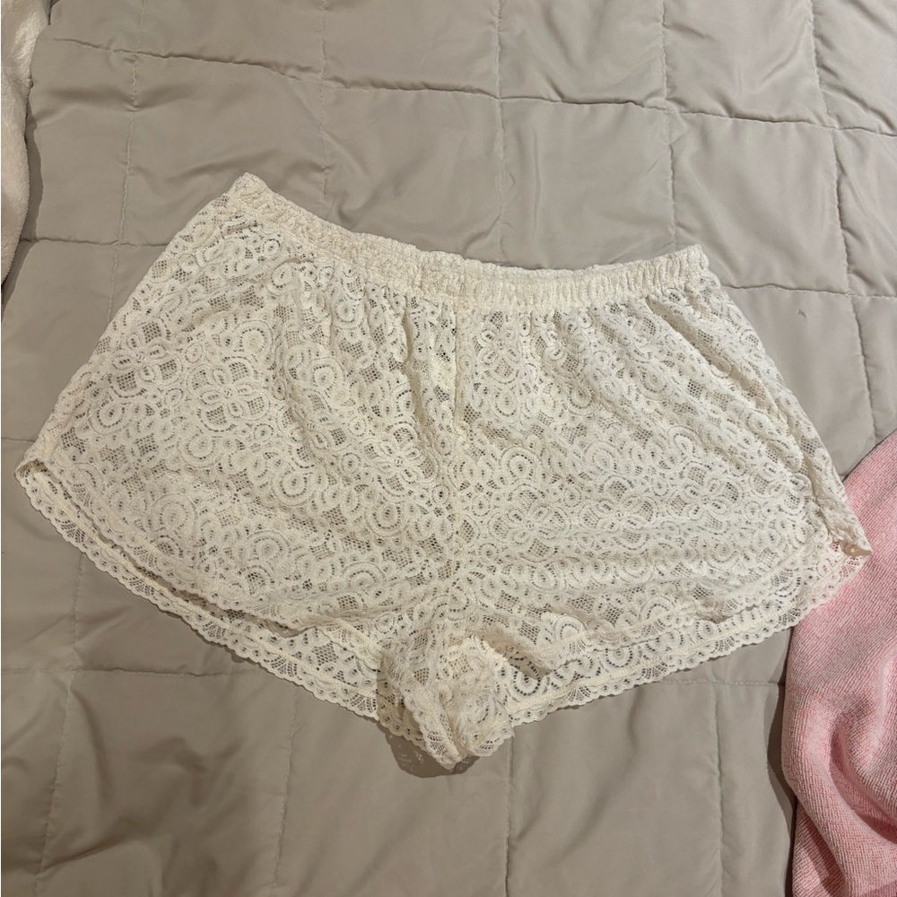 Hollister lace crochet shorts